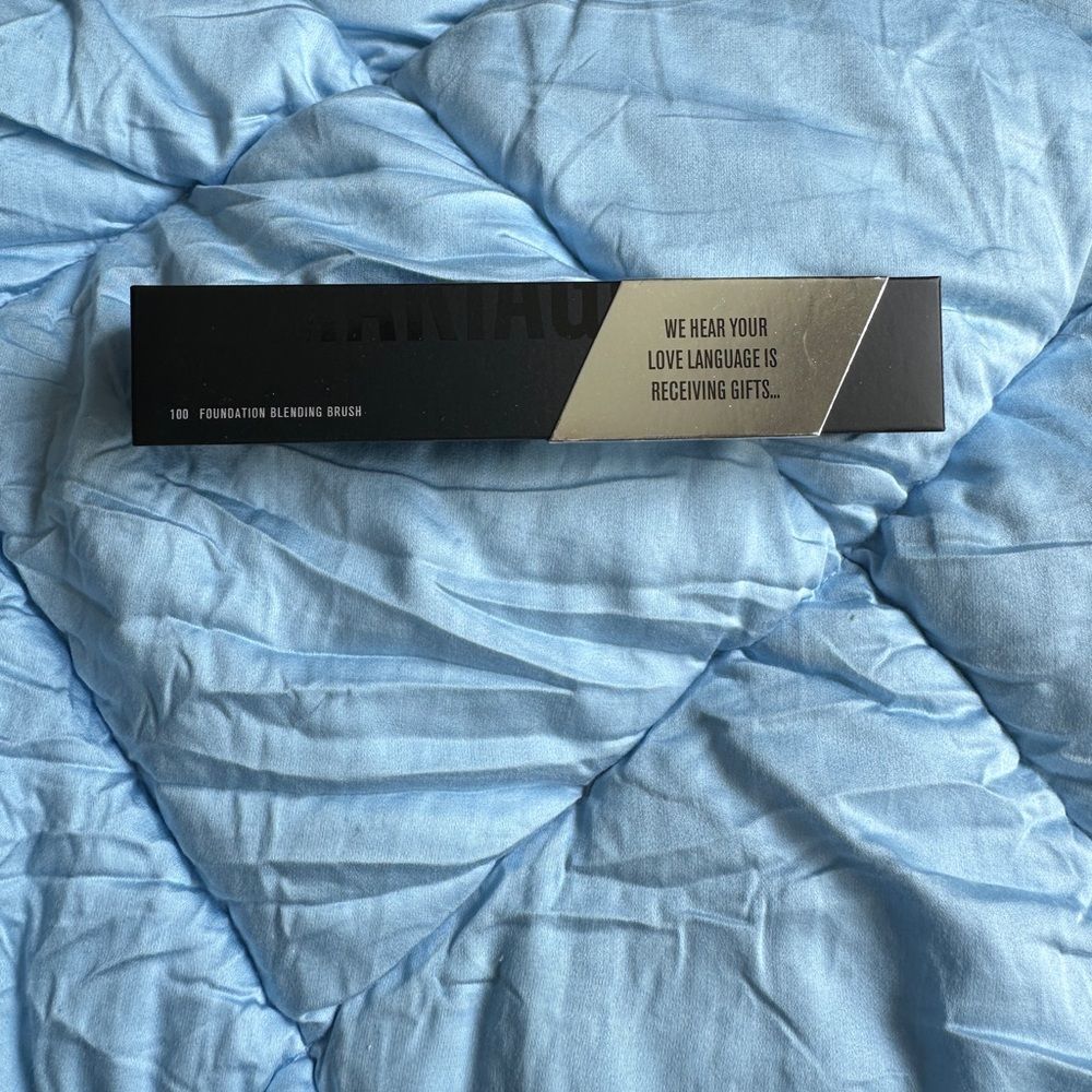 NWT IL Makiage #100 foundation blending brush